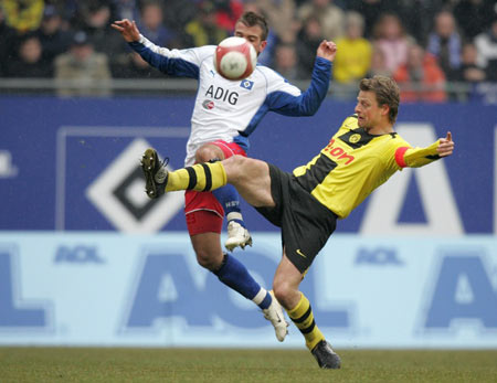 无畏契约手游国服官宣定档，一键预约获取资格，解决游戏卡顿延迟